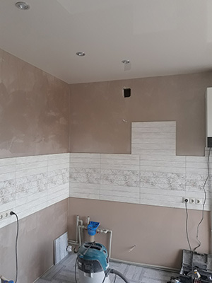 Укладка плитки, ремонт квартир