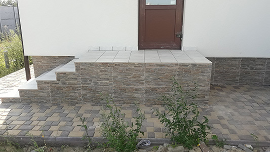 Укладка плитки, ремонт квартир