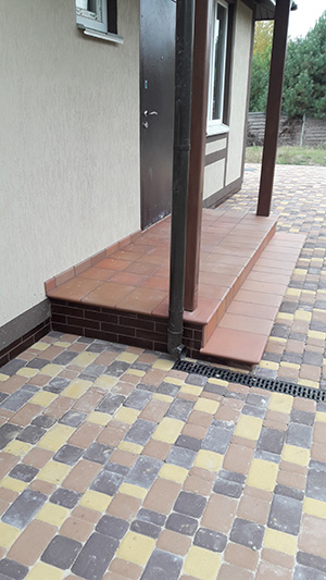 Укладка плитки, ремонт квартир