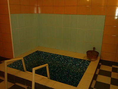 Укладка плитки, ремонт квартир